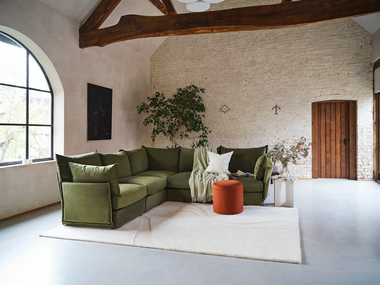 Model 06 Corner Sofa Velvet