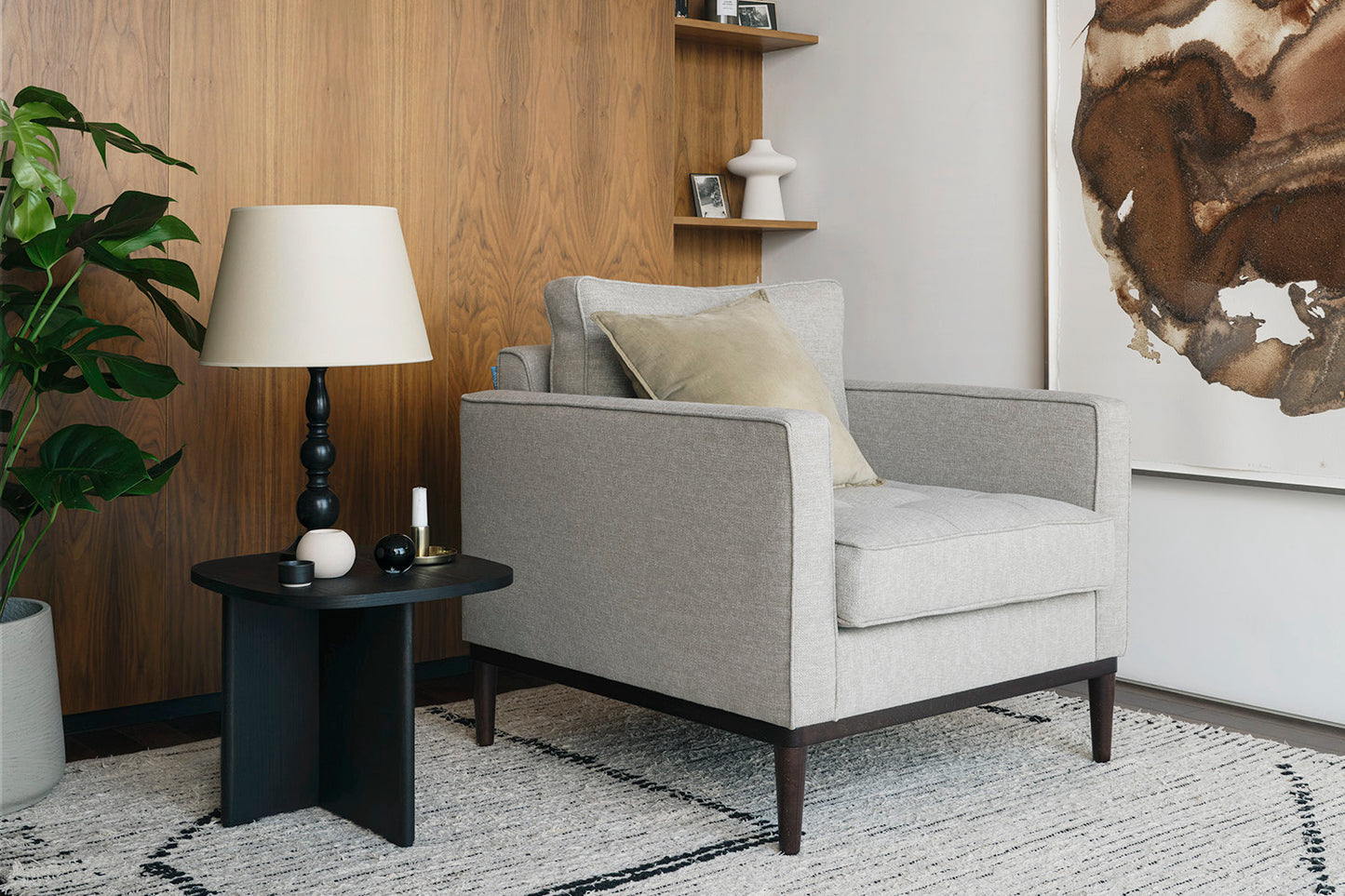 Model 02 Armchair Linen