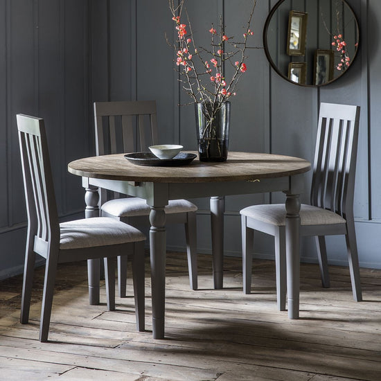 Cookham Round Extending Dining Table