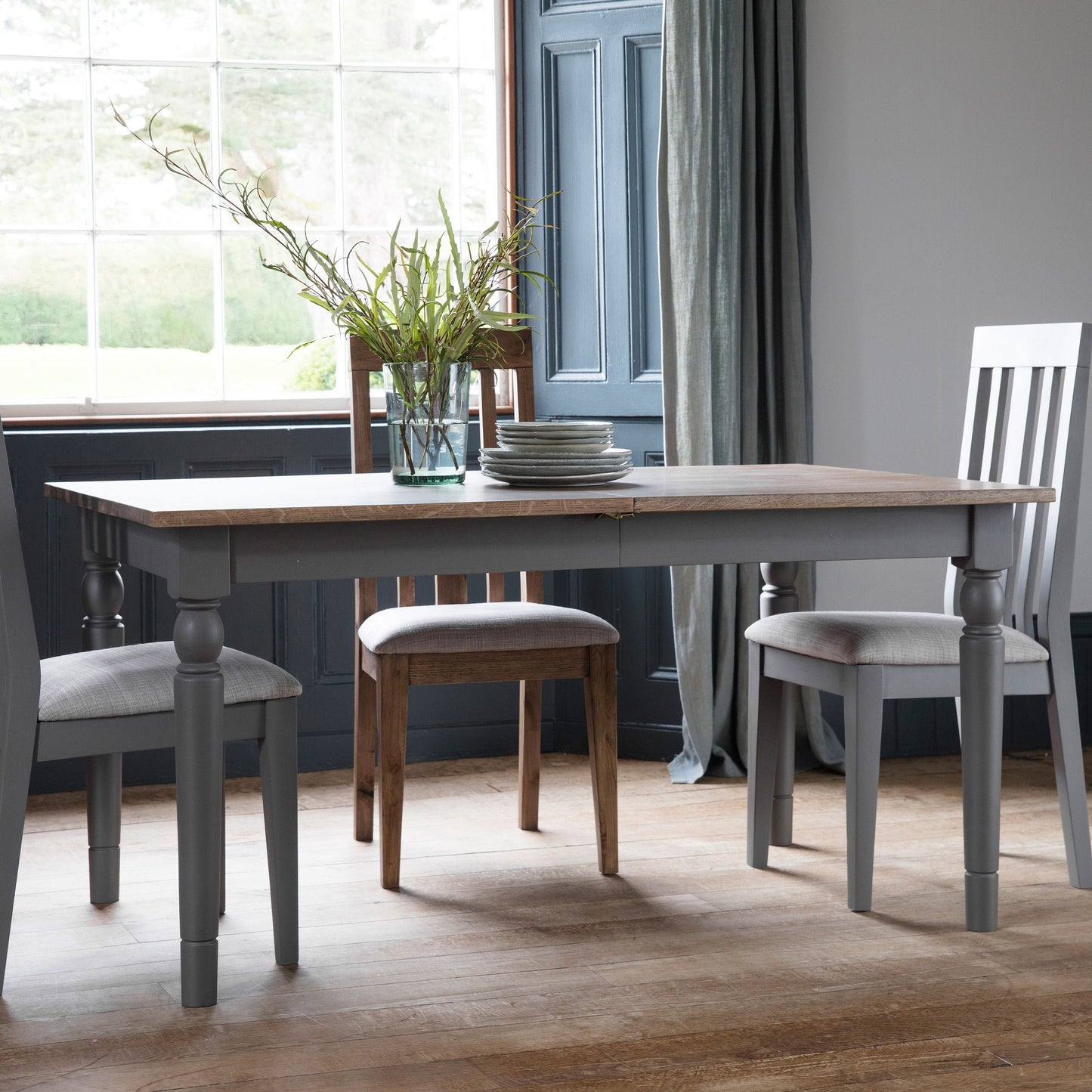 Cookham Extending Dining Table